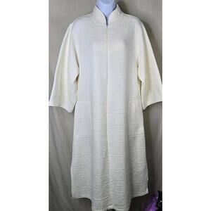 Natori Quilted Infinity Jacquard Lounger Robe Women’s L Excellent (Small Tear)